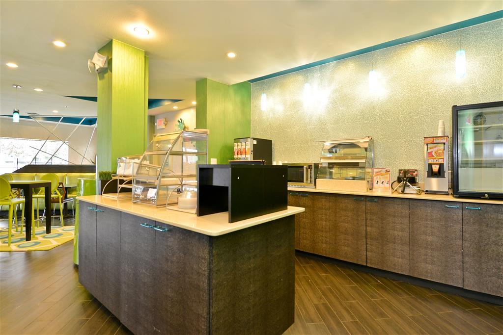 เบสต์ เวสเทิร์น พลัส แซนฟอร์ด แอร์พอร์ต เลค แมรี โฮเต็ล Hotel ร้านอาหาร รูปภาพ